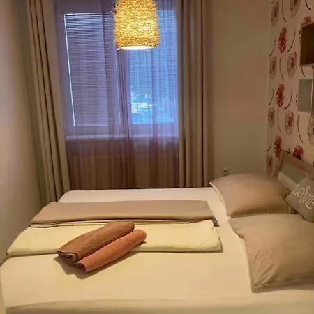 S Terasou, Bezplatne Parkovanie Apartment Bratislava