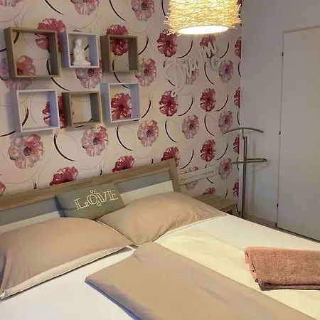 Apartment S Terasou, Bezplatne Parkovanie *