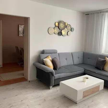 S Terasou, Bezplatne Parkovanie * Bratislava