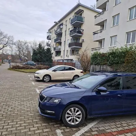 S Terasou, Bezplatne Parkovanie Daire Bratislava