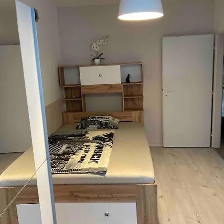 S Terasou, Bezplatne Parkovanie * Bratislava